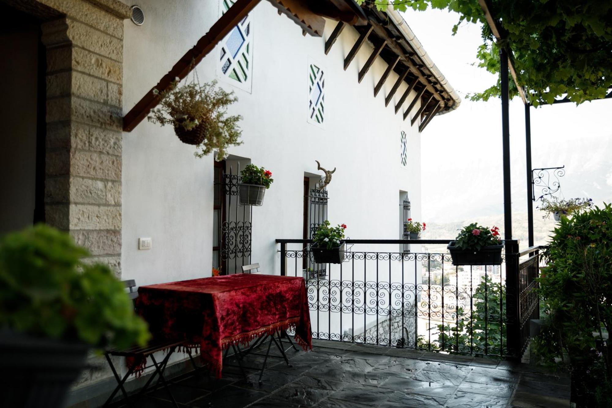 Boutique Hotel Musee Gjirokastër Eksteriør billede